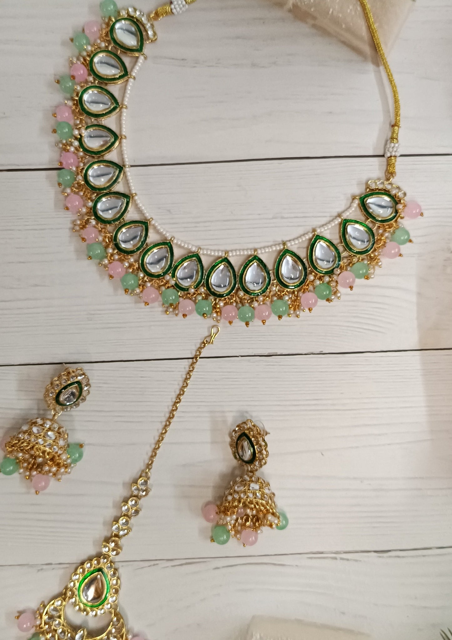Pink Mint Tarini Necklace Set