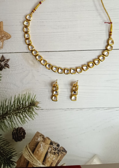 Vamika Golden Necklace Set