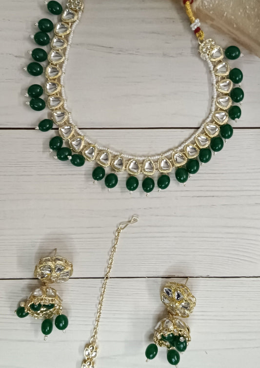 Green Necklace Set